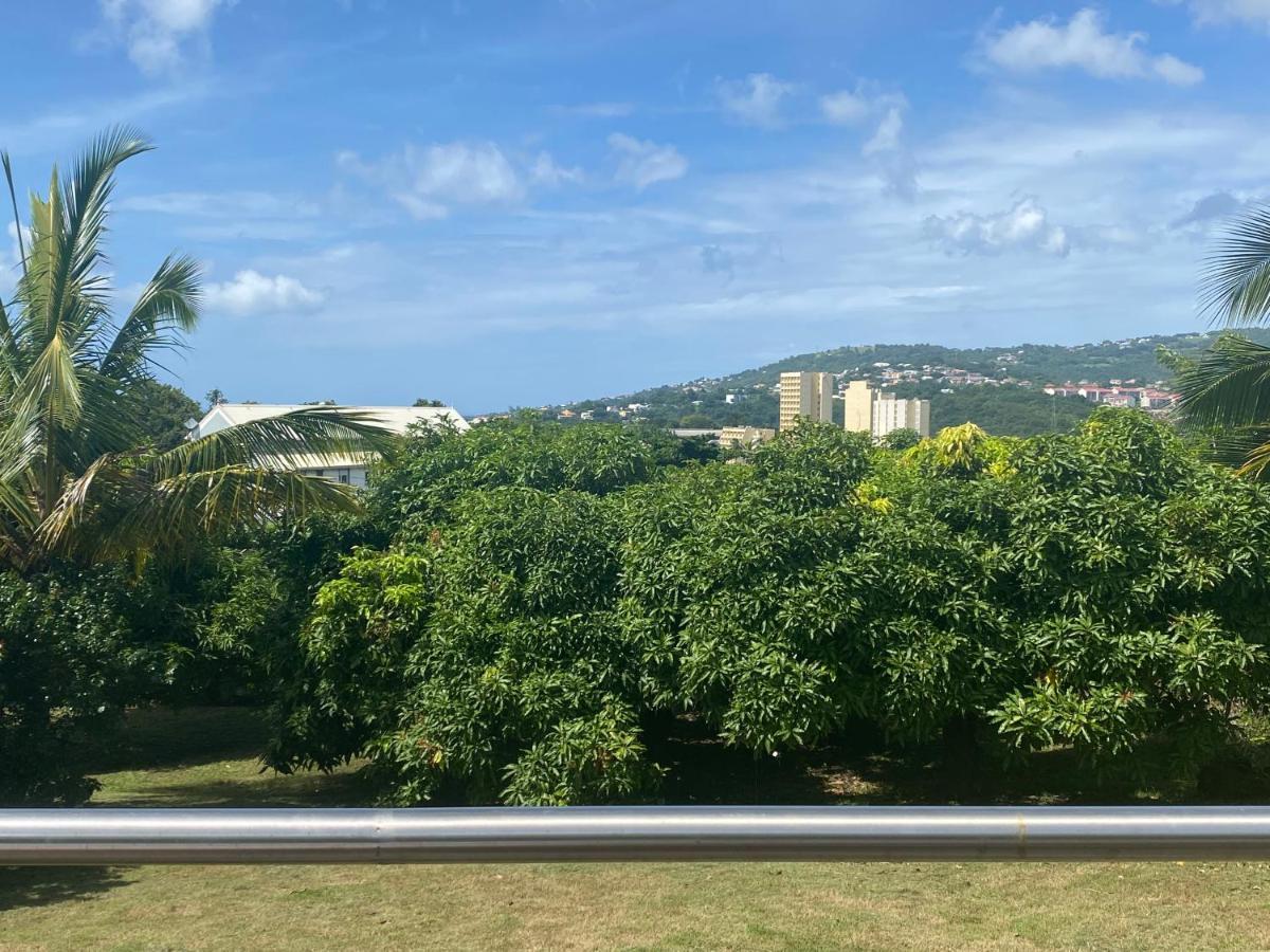 Au Pipiri Leve Apartment Шелшер Екстериор снимка