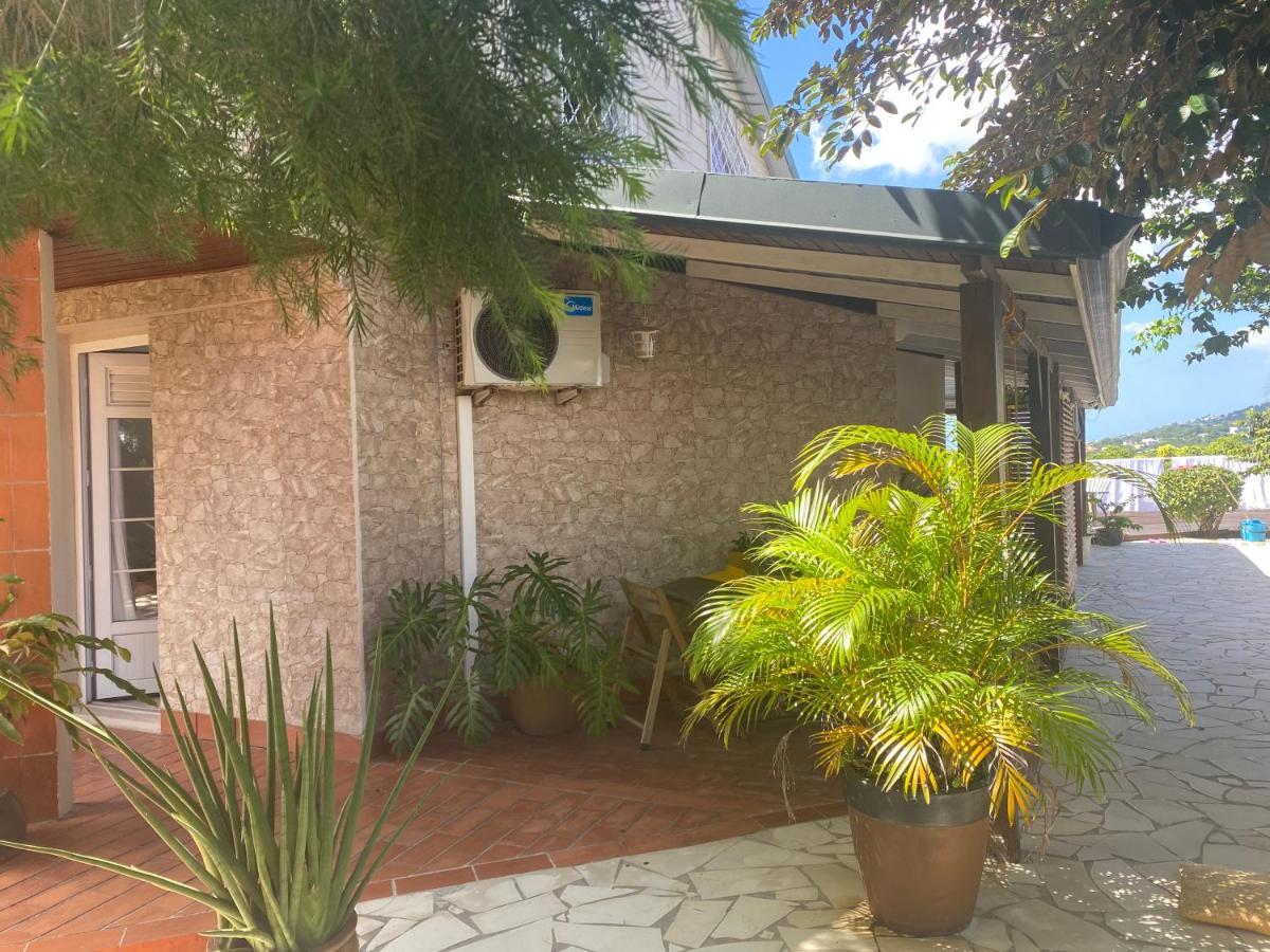 Au Pipiri Leve Apartment Шелшер Екстериор снимка